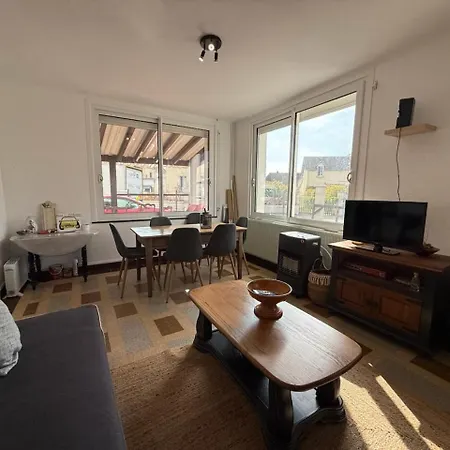 度假居 Maison 2 Chambres Tout Confort, A Proximite Du Port De La Plage, Salle De Jeux Pour Les Petits Et Les Grands Et Des Commerces Parking Privatif A Ouistreham *