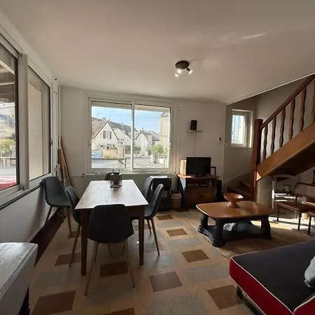 Maison 2 Chambres Tout Confort, A Proximite Du Port De La Plage, Salle De Jeux Pour Les Petits Et Les Grands Et Des Commerces Parking Privatif A Ouistreham 度假居 *