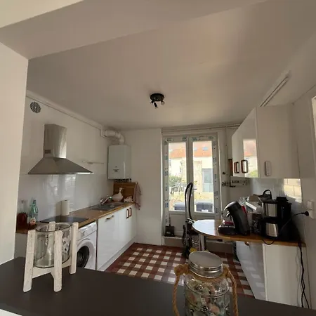 Maison 2 Chambres Tout Confort, A Proximite Du Port De La Plage, Salle De Jeux Pour Les Petits Et Les Grands Et Des Commerces Parking Privatif A Ouistreham 度假居 乌伊斯特勒昂