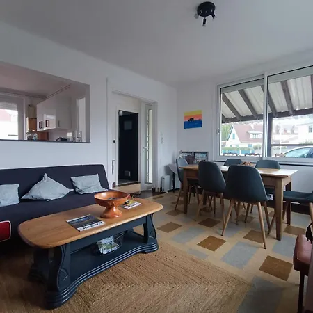 Maison 2 Chambres Tout Confort, A Proximite Du Port De La Plage, Salle De Jeux Pour Les Petits Et Les Grands Et Des Commerces Parking Privatif A Ouistreham 度假居 乌伊斯特勒昂